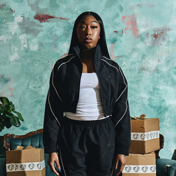 HUC BLACK STEALTH CROPPED JACKET